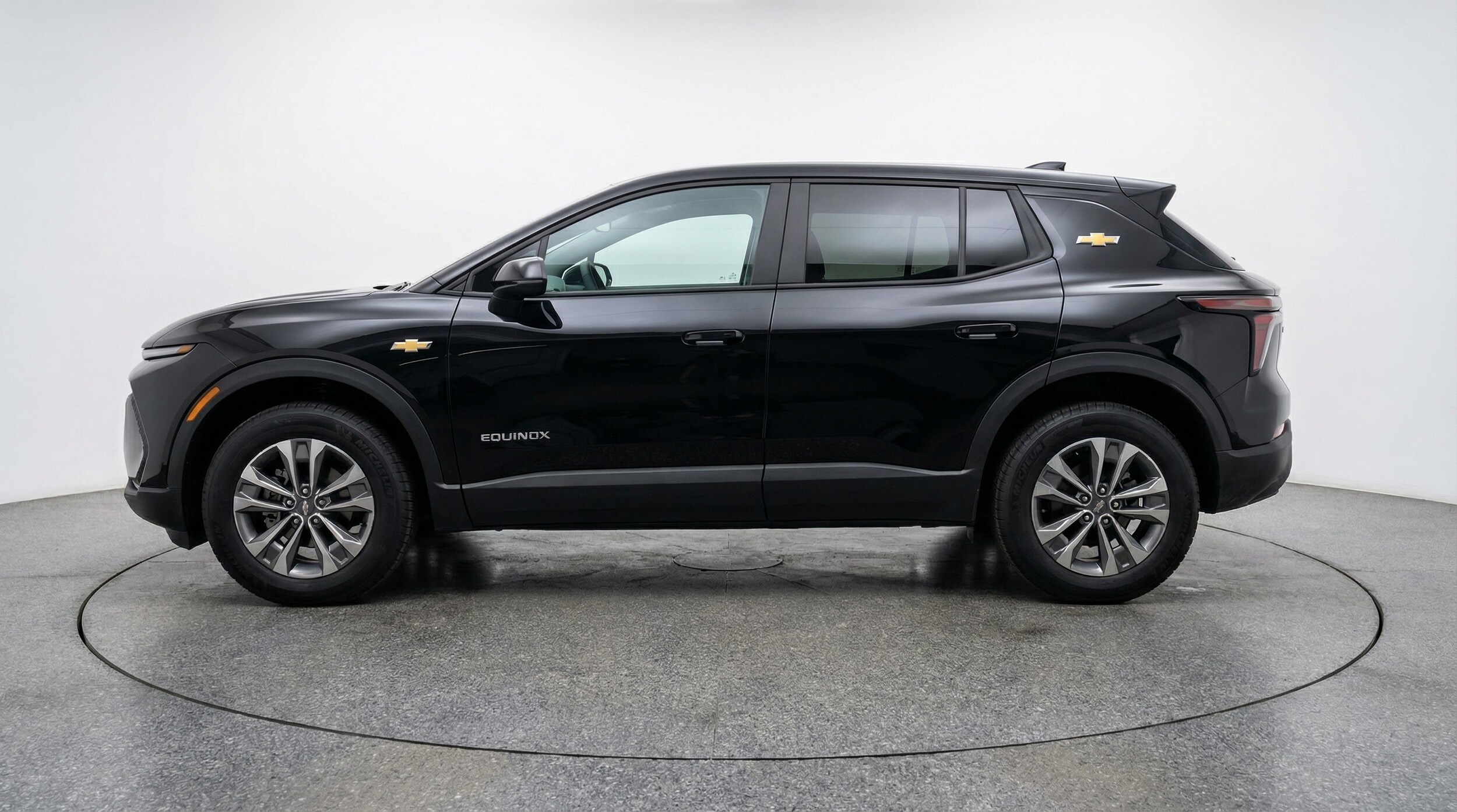 Thumbnail: 2025 Chevrolet Equinox - 4