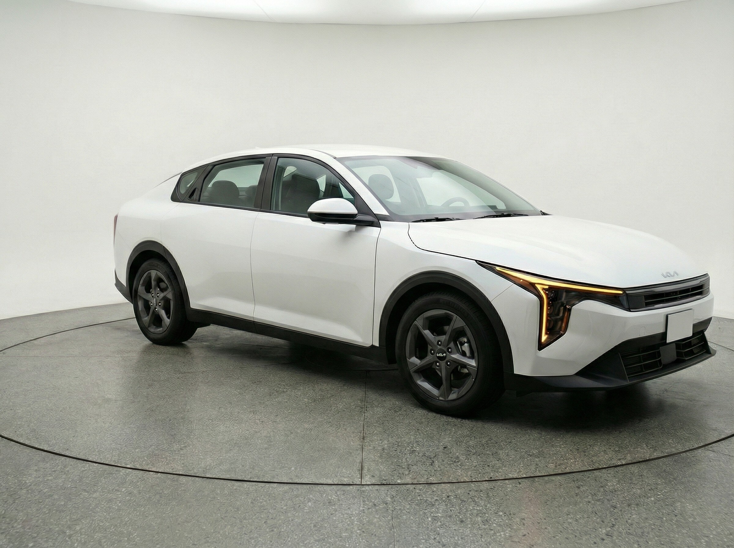 Thumbnail: 2025 Kia K4 - 1
