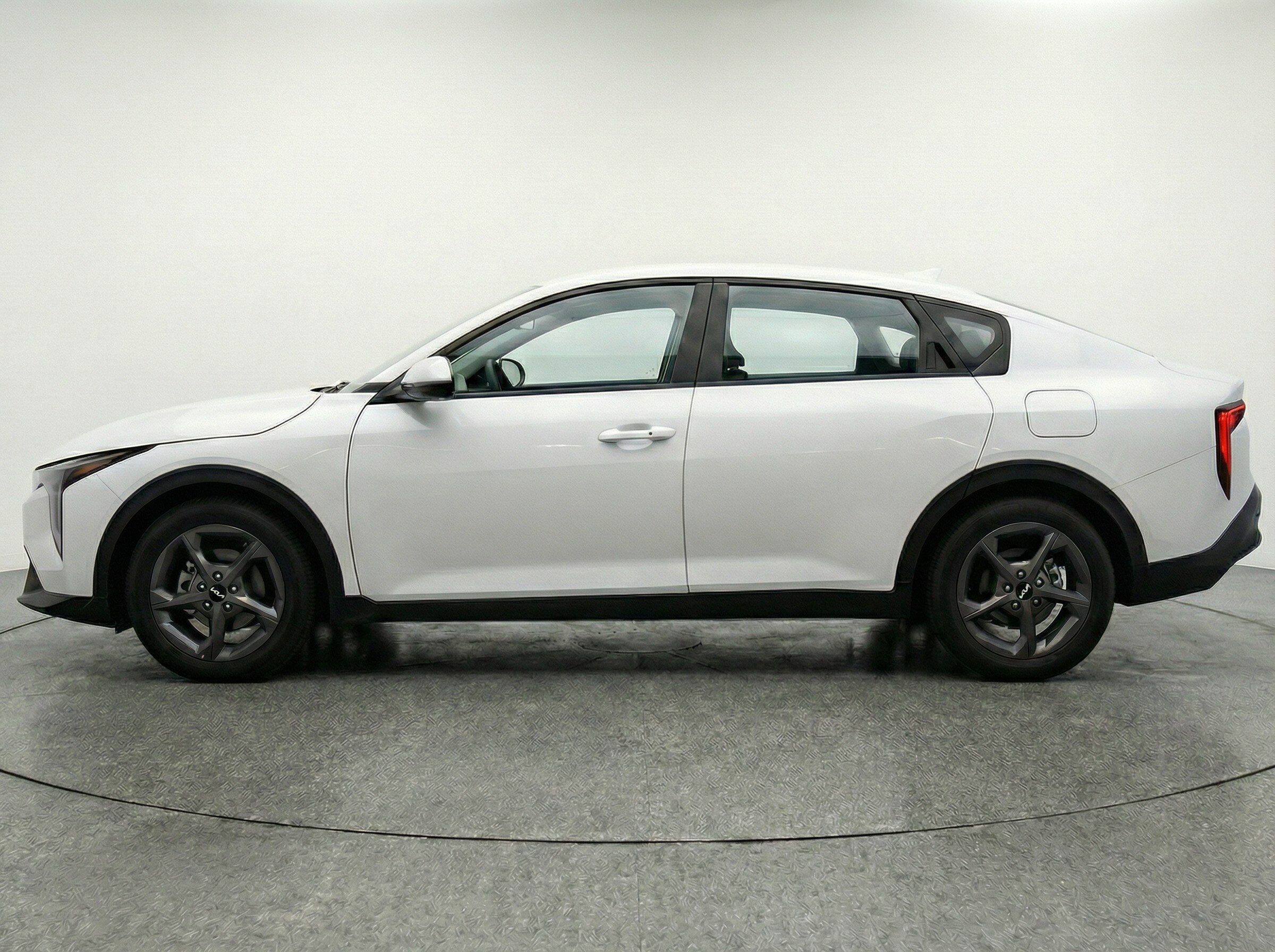 Thumbnail: 2025 Kia K4 - 4