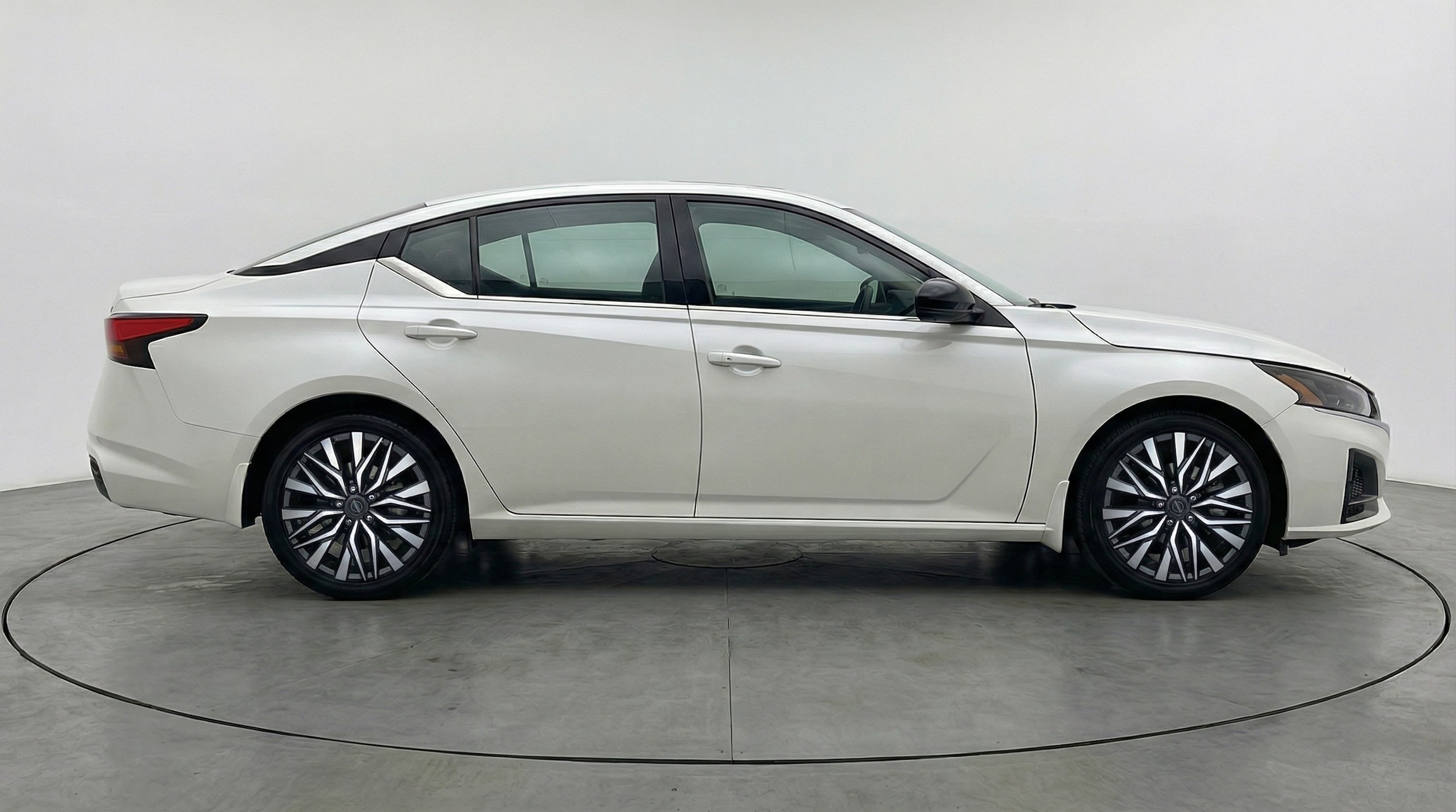 Thumbnail: 2025 Nissan Altima - 8