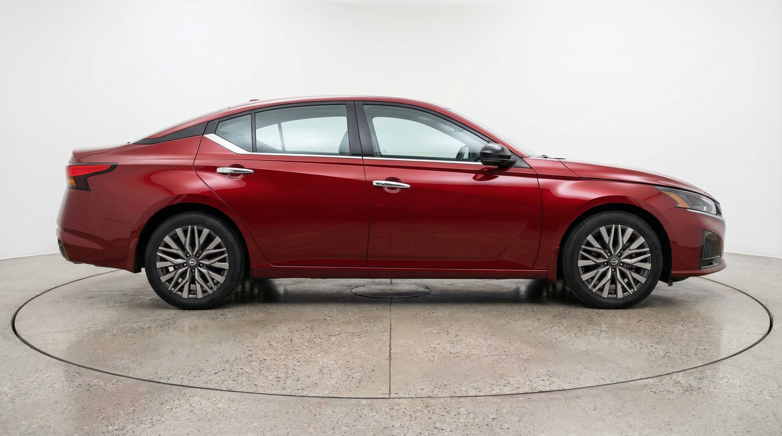 Thumbnail: 2025 Nissan Altima - 8