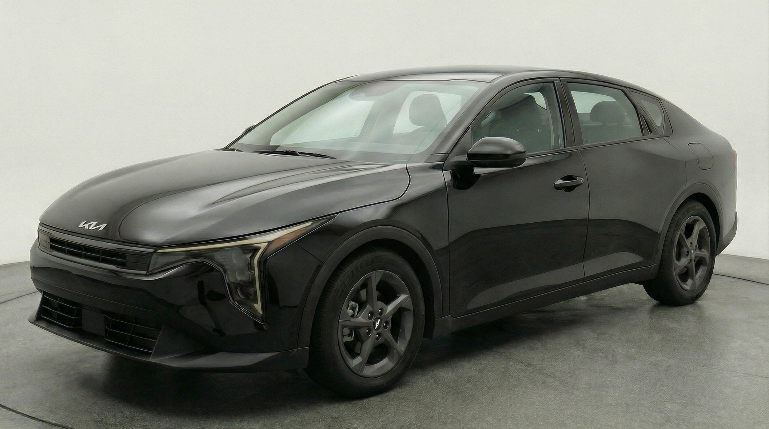 Thumbnail: 2025 Kia K4 - 3