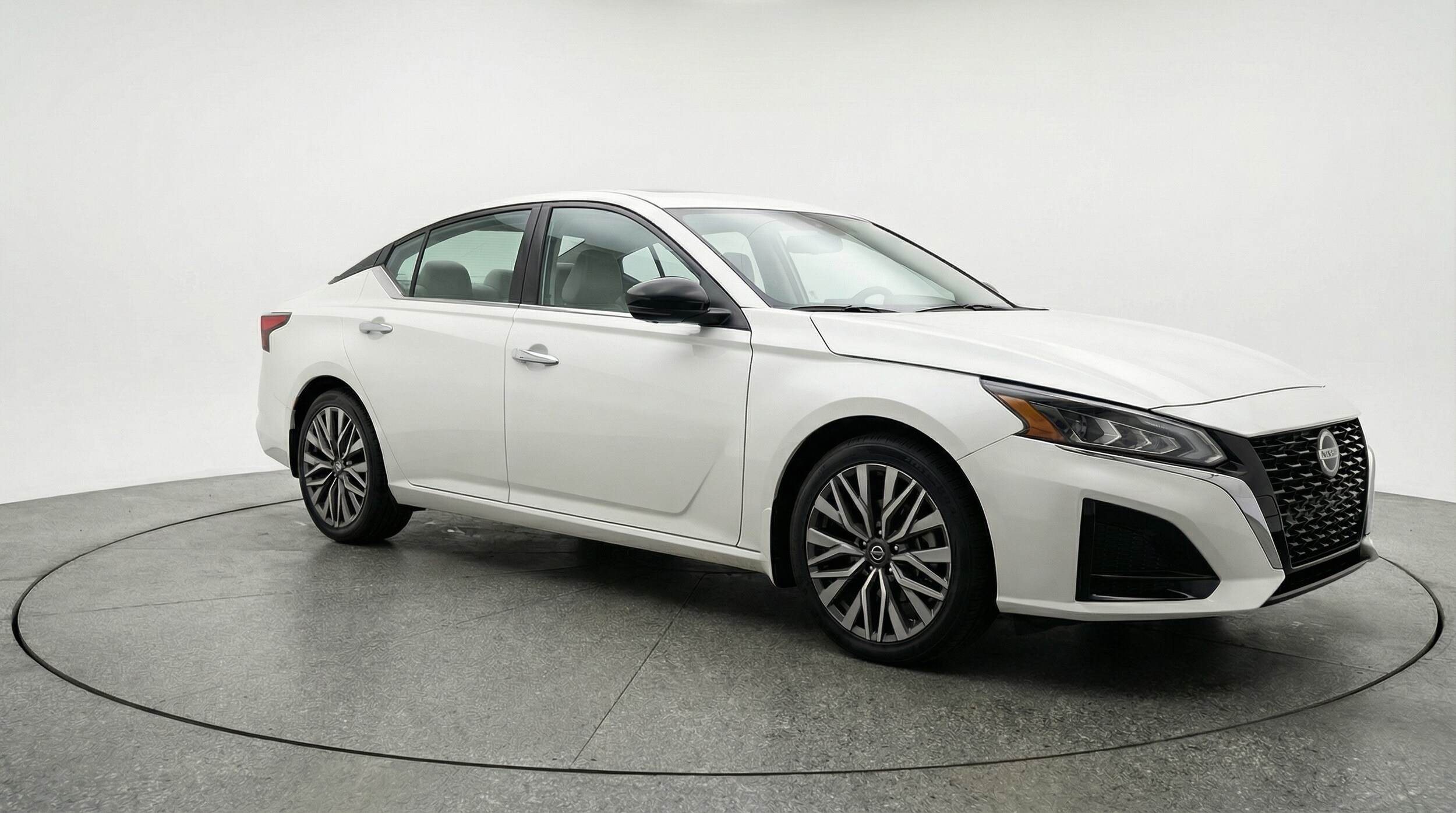 Thumbnail: 2025 Nissan Altima - 1