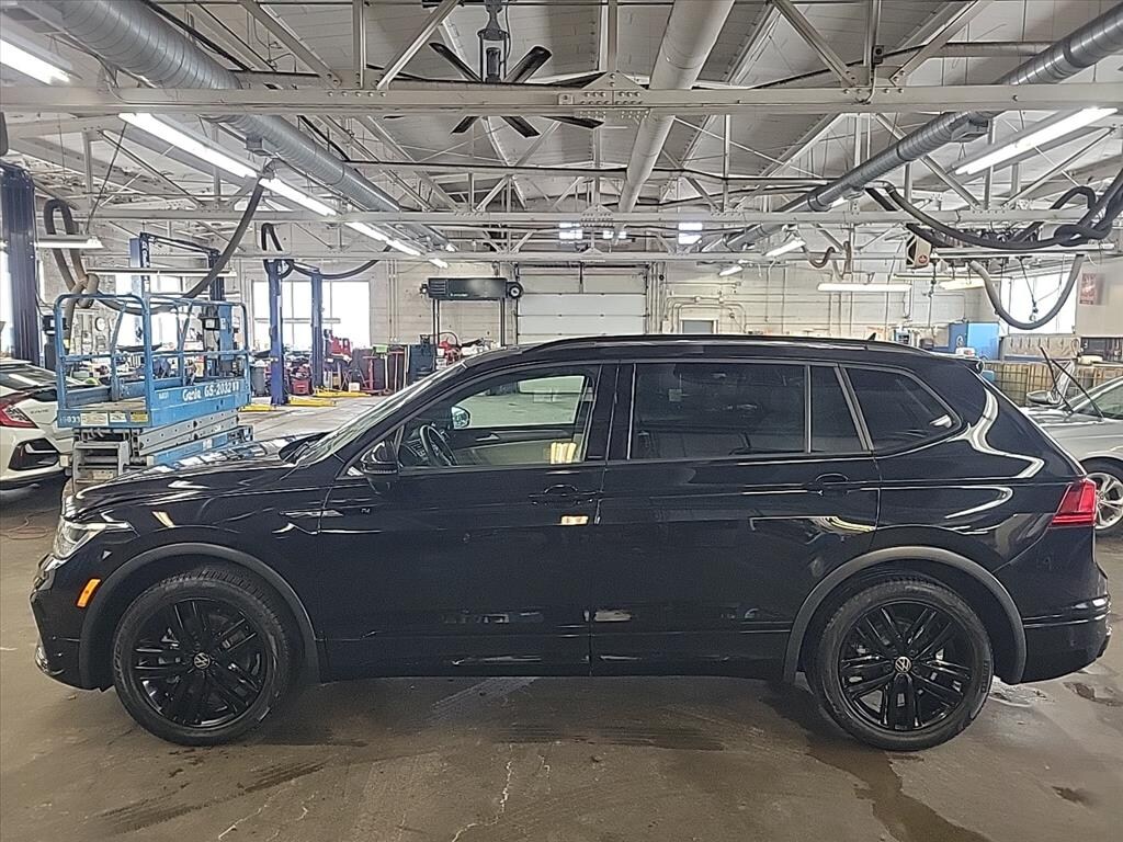 Used 2022 Volkswagen Tiguan 2.0T SE R-Line Black SUV