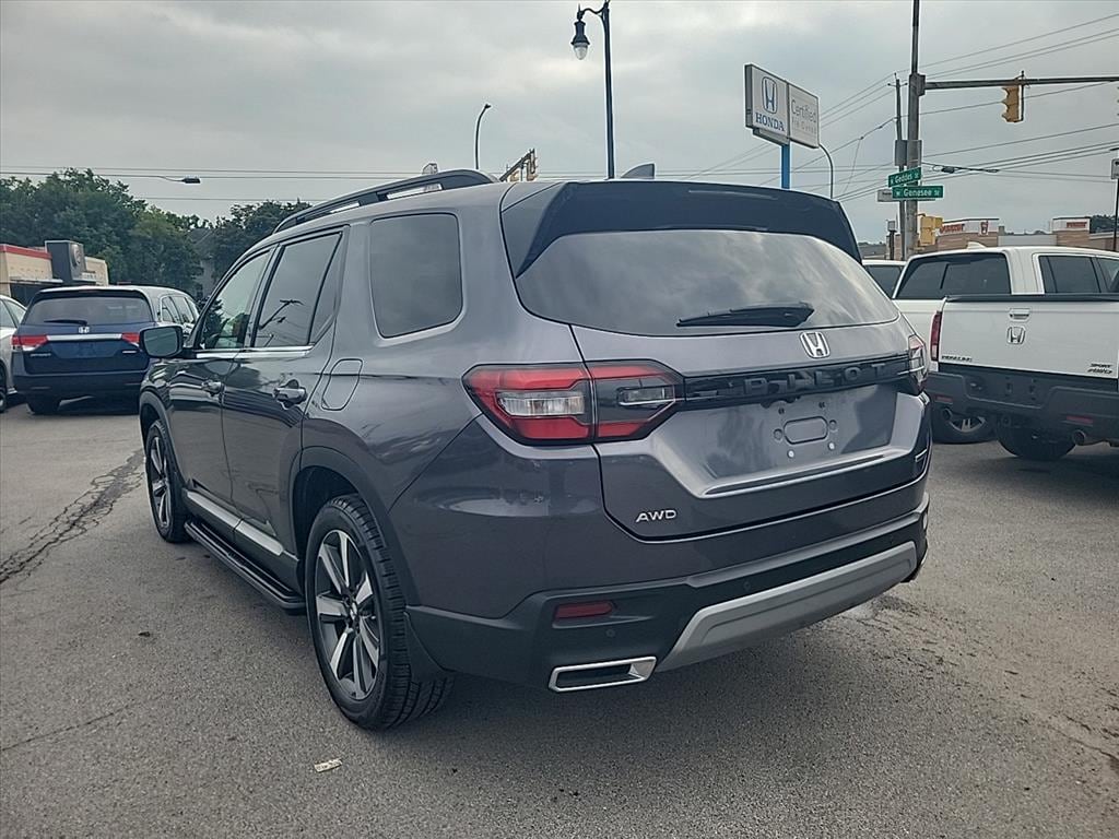 Used 2023 Honda Pilot Touring SUV