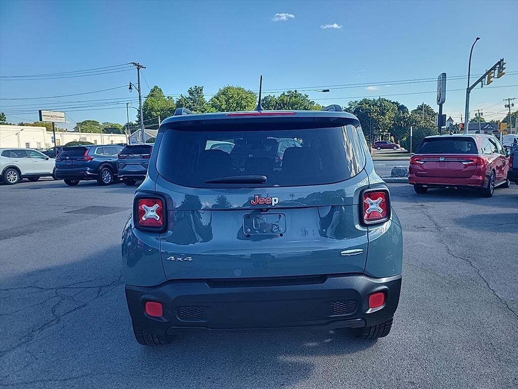 Used 2017 Jeep Renegade Latitude 4x4 SUV