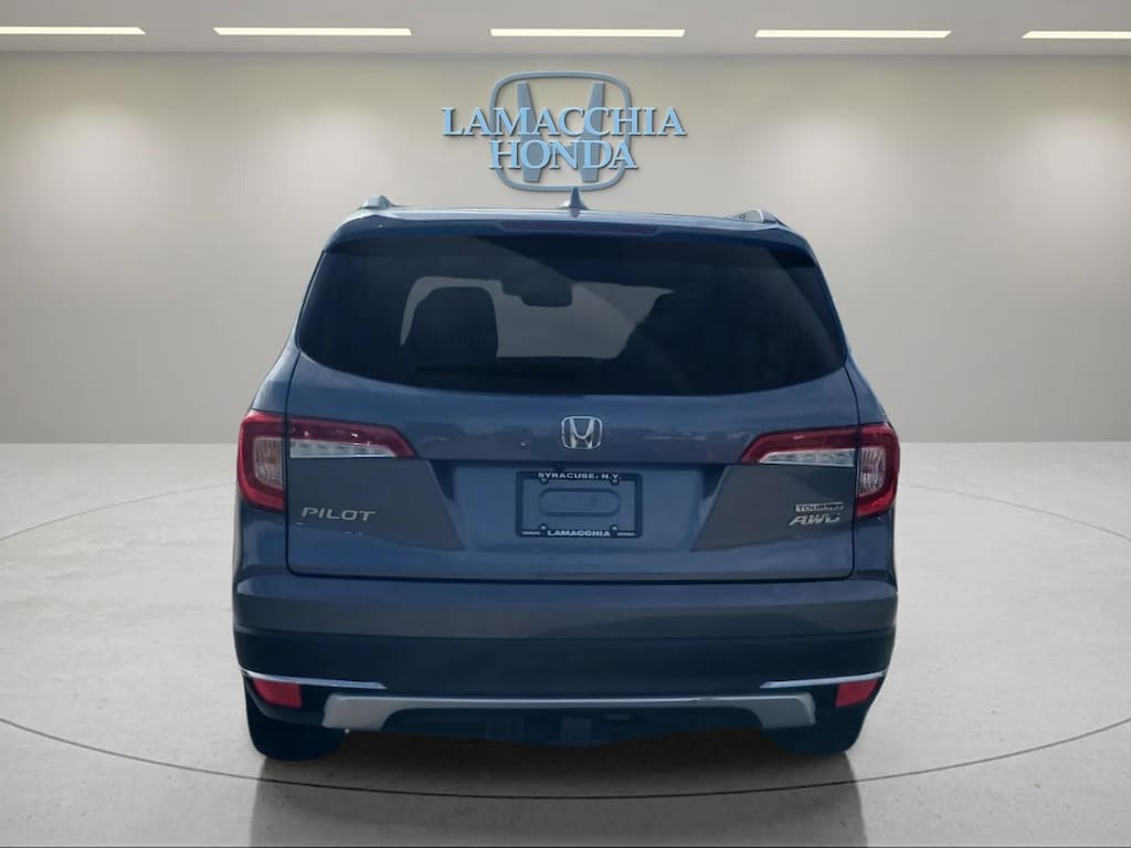 Used 2021 Honda Pilot Touring 8 Passenger AWD SUV