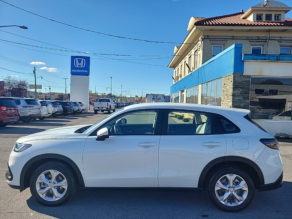 Used 2023 Honda HR-V LX AWD SUV