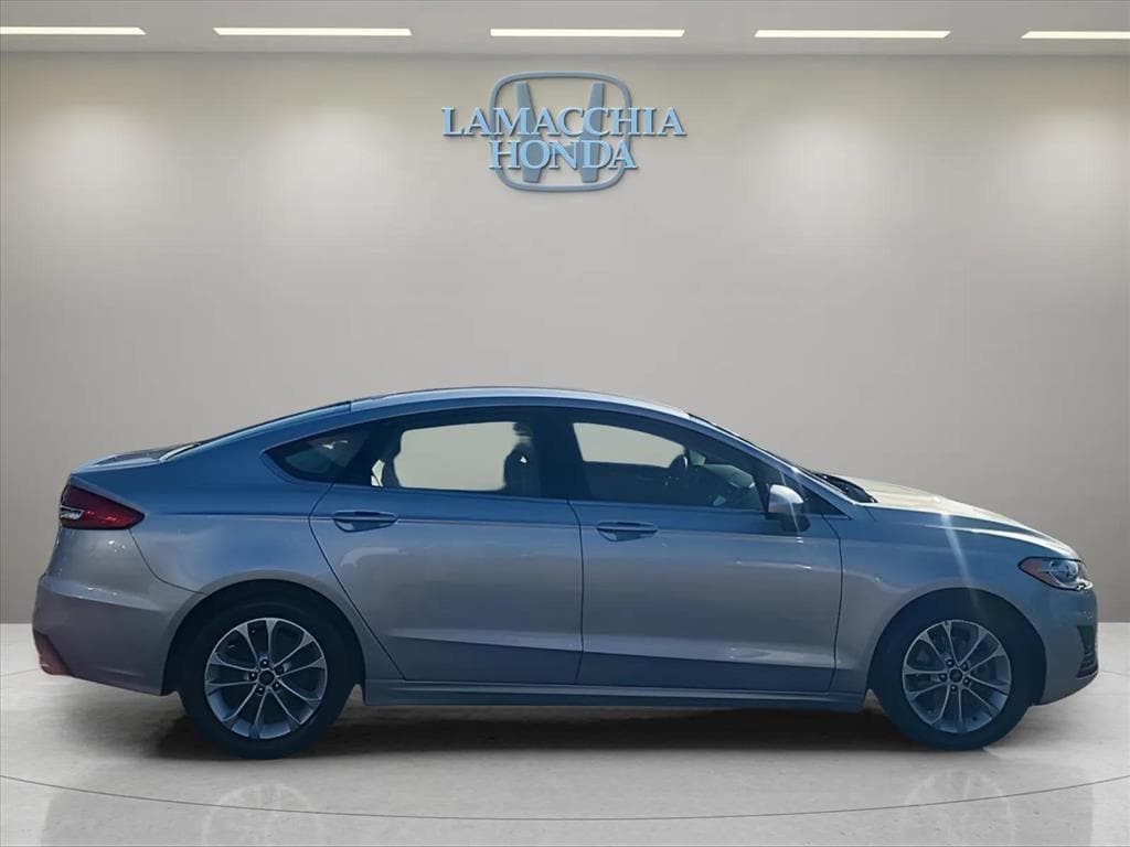 Used 2019 Ford Fusion SE Sedan