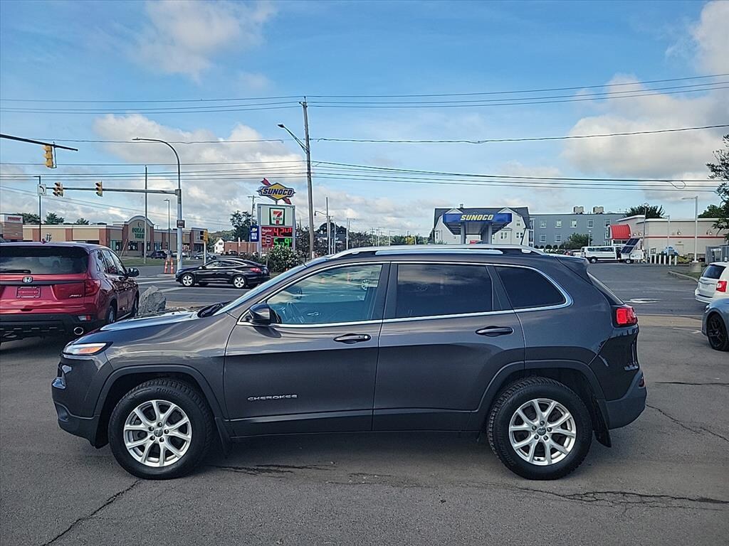 Used 2018 Jeep Cherokee Latitude Plus 4x4 SUV