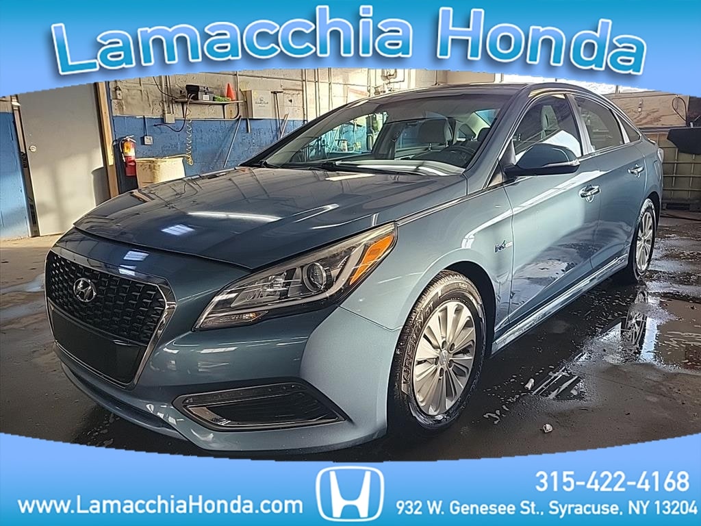 2016 Hyundai Sonata Hybrid Base's photo