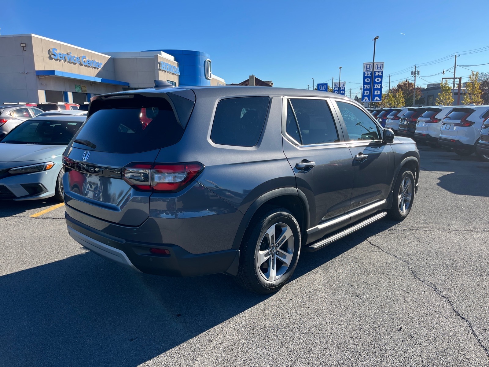 Used 2023 Honda Pilot EX-L 8 Passenger SUV