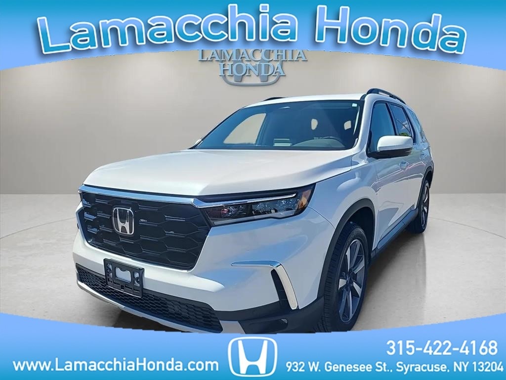 2025 Honda Pilot Touring AWD's photo
