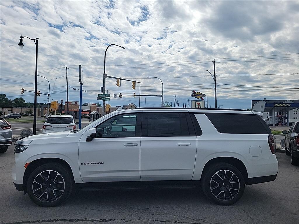 Used 2023 Chevrolet Suburban RST SUV