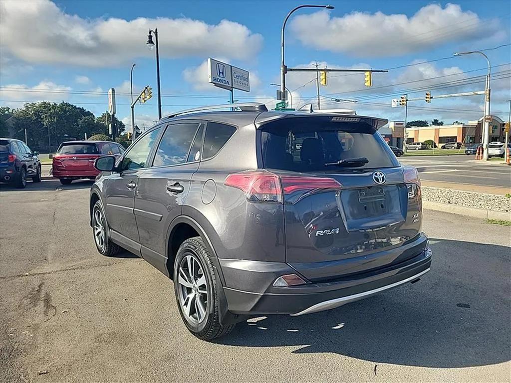 Used 2018 Toyota RAV4 XLE SUV
