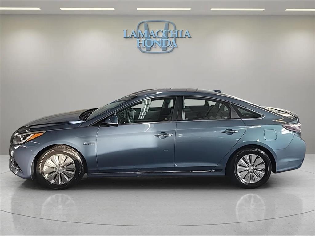 Used 2016 Hyundai Sonata Hybrid SE Sedan