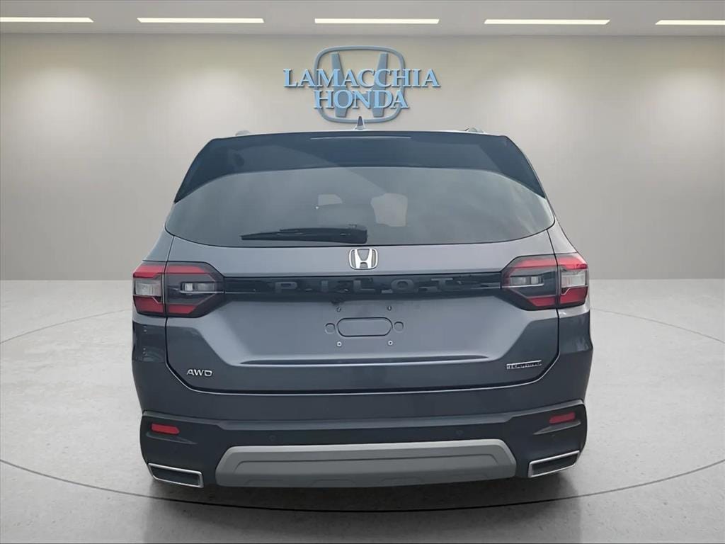 Used 2023 Honda Pilot Touring SUV