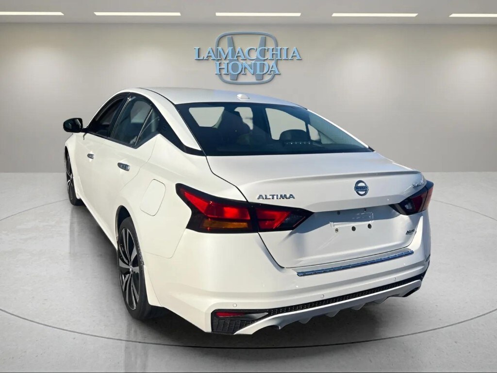 2021 Nissan Altima 2.5 Platinum photo 3