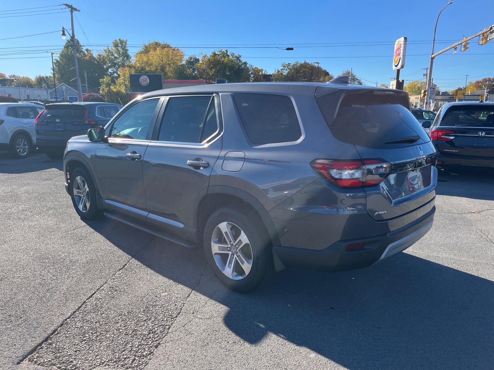 Used 2023 Honda Pilot EX-L 8 Passenger SUV