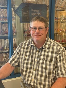 Staff member Adam Harris from b3533365d0cd