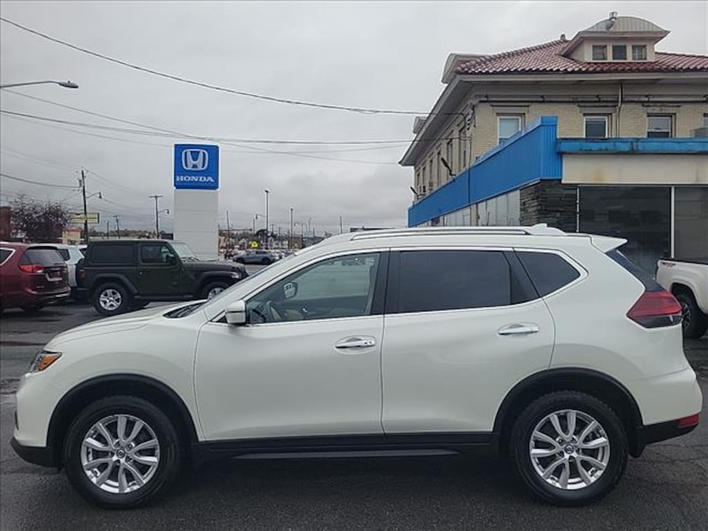 Used 2018 Nissan Rogue  SUV