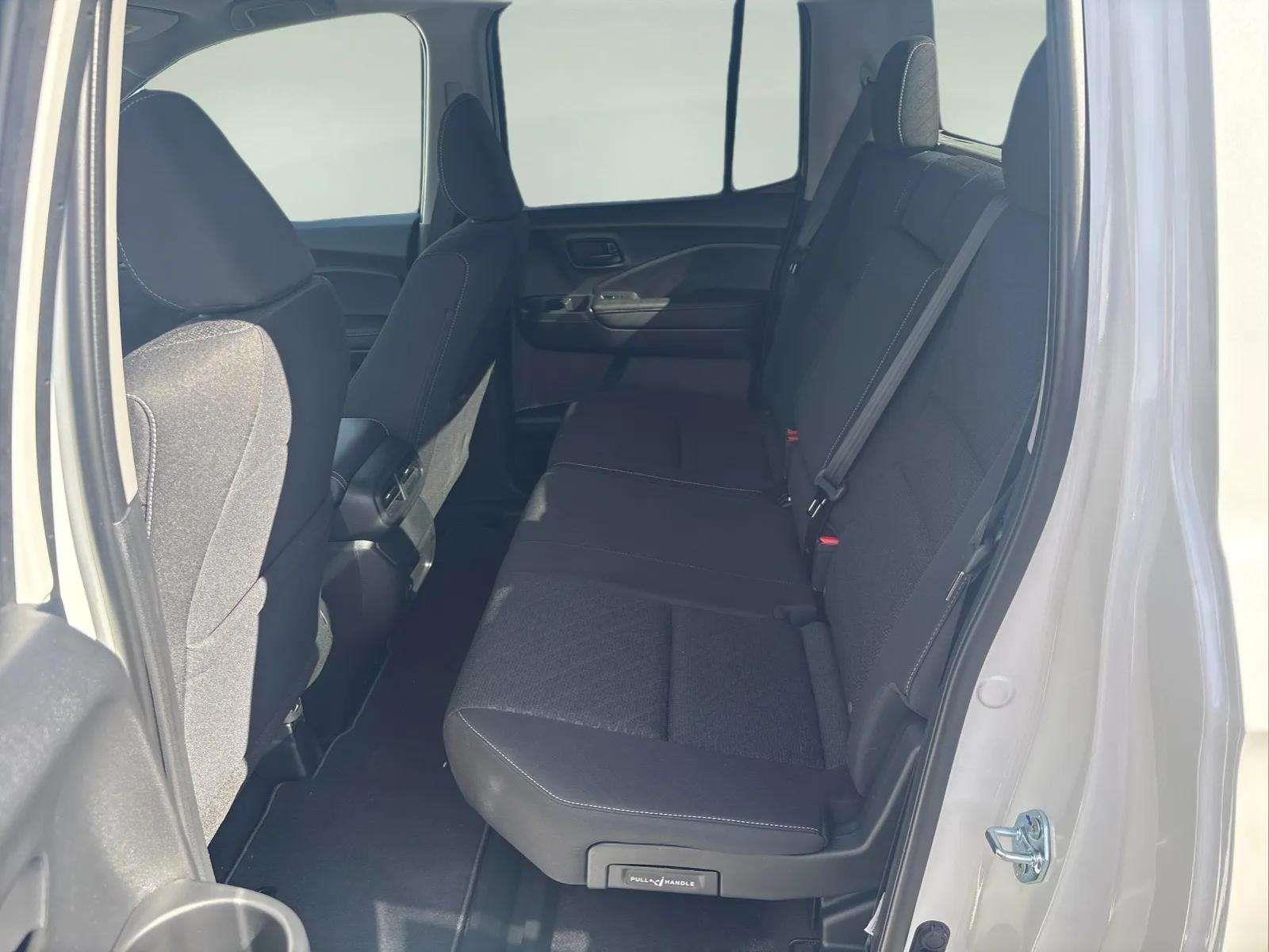 2026 Honda Ridgeline Sport - Photo 17