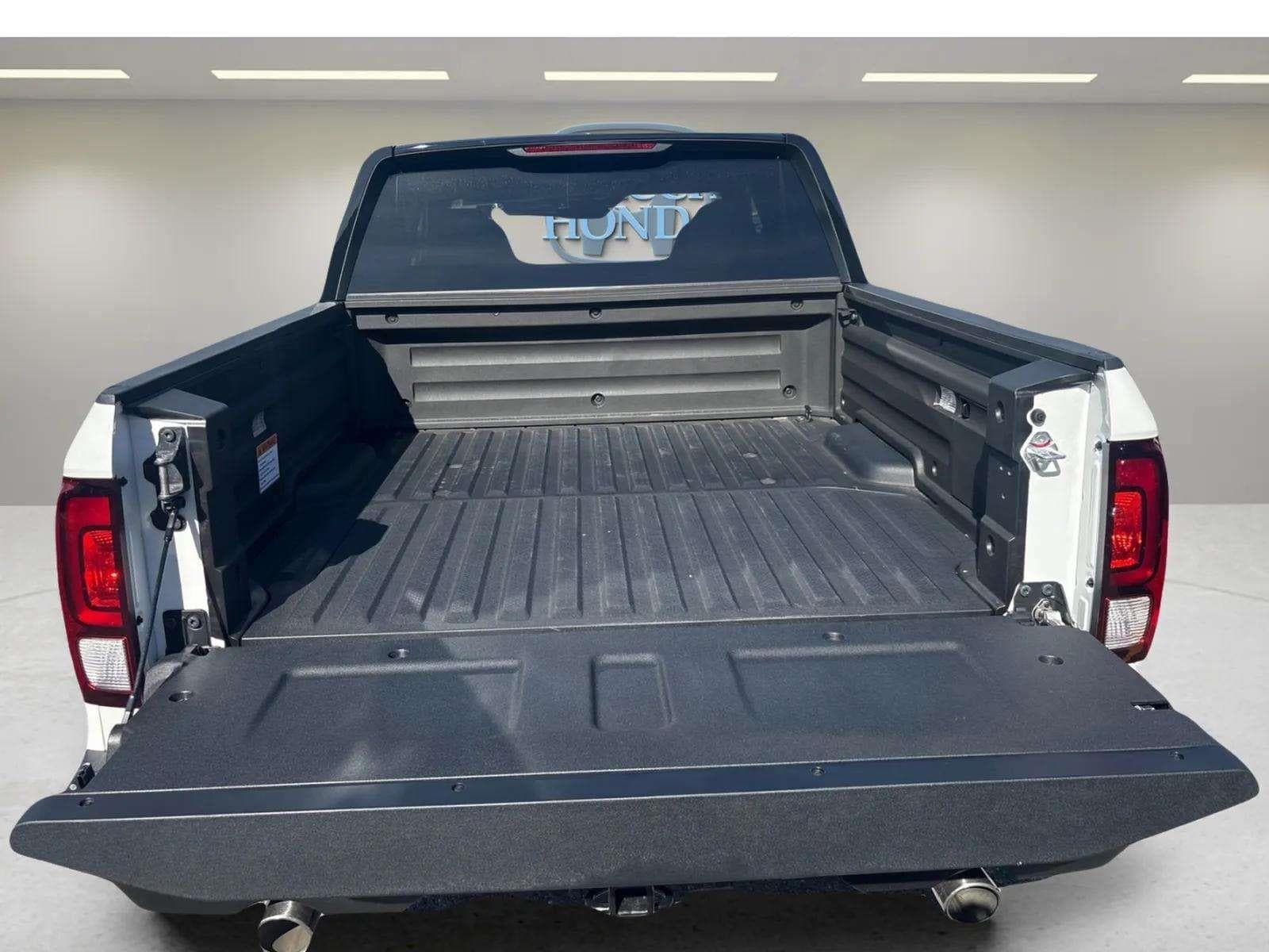 2026 Honda Ridgeline Sport - Photo 9