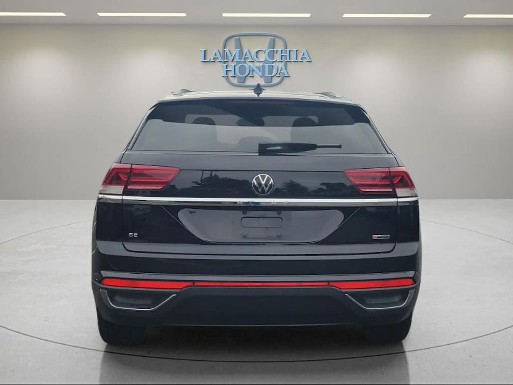 Used 2022 Volkswagen Atlas Cross Sport 2.0T SE SUV