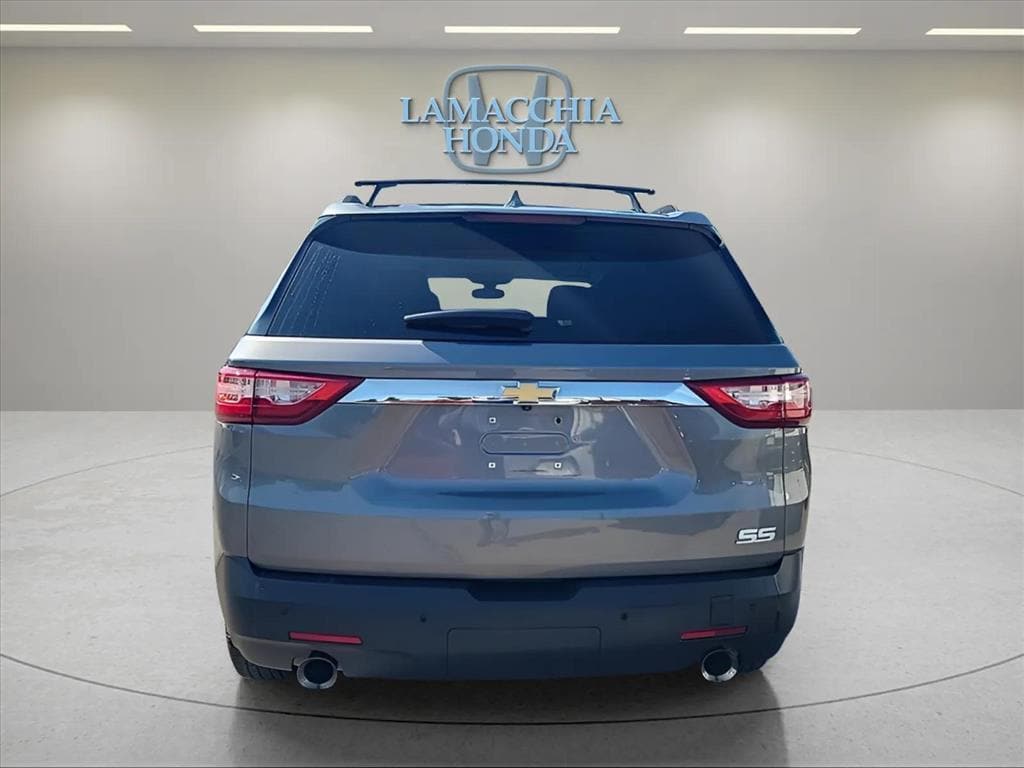 Used 2019 Chevrolet Traverse LT Cloth w/1LT SUV