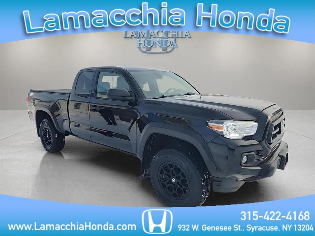 2021 Toyota Tacoma SR's photo