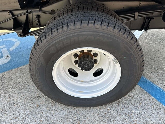 2026 Ford E-450 photo 4