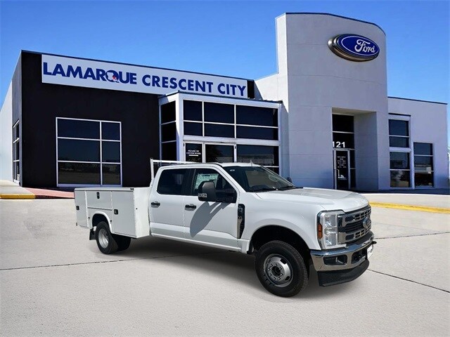 2025 Ford F-350 Super Duty Chassis Cab