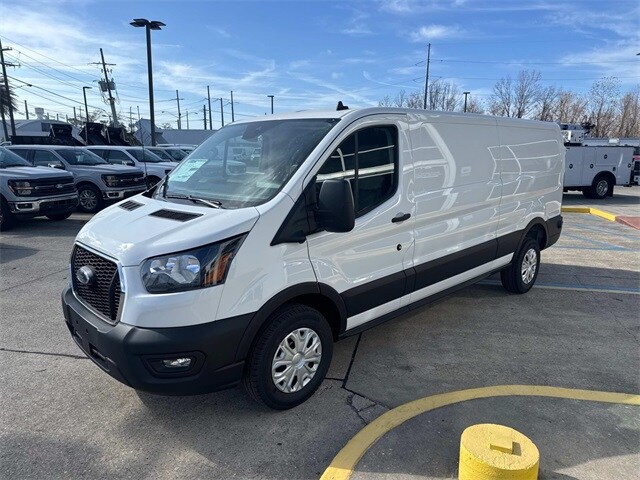 2024 Ford Transit photo 3