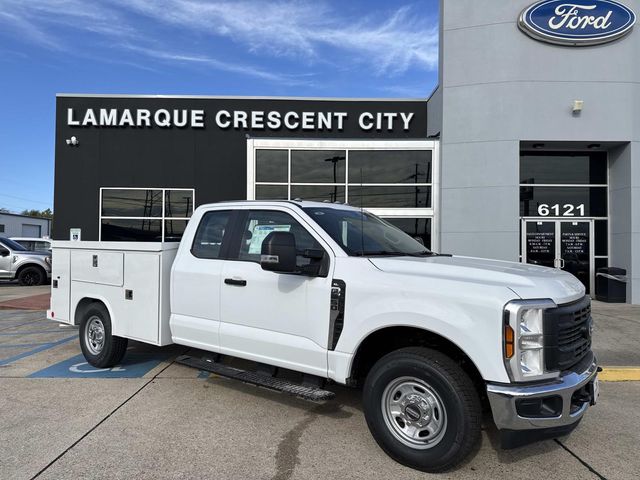 2026 Ford F-250 Super Duty XL's photo