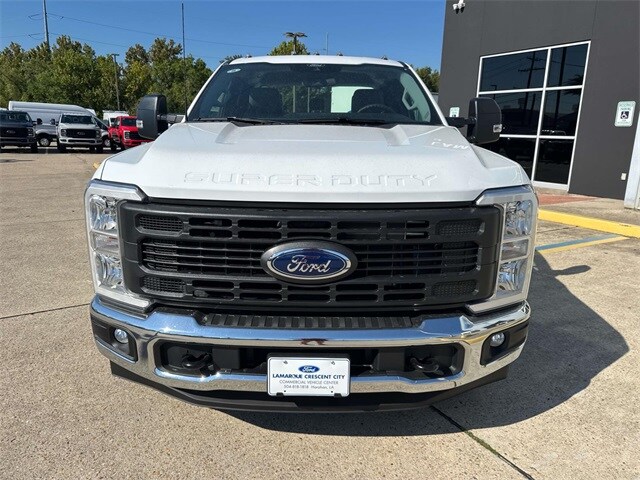 2026 Ford F-250 photo 2