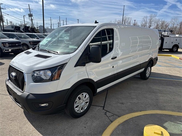 2024 Ford Transit photo 3