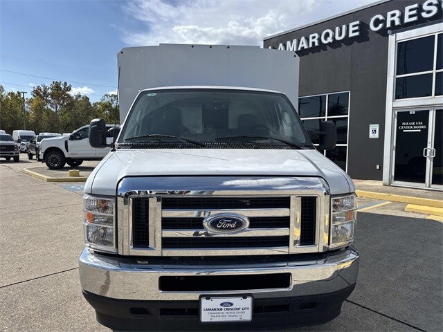 2025 Ford E-350 Base photo 2
