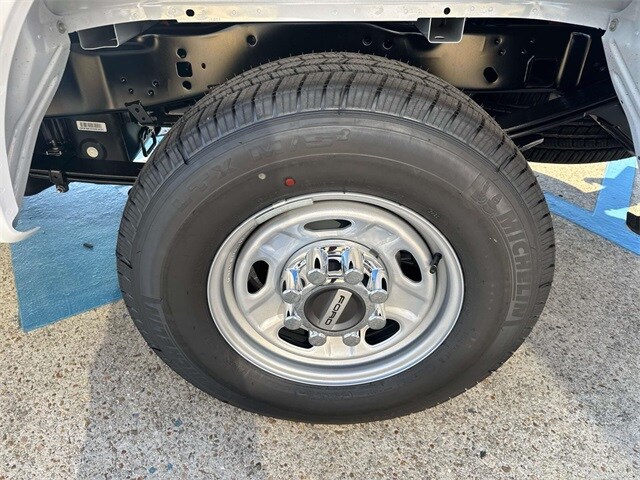 2026 Ford F-250 XL photo 4