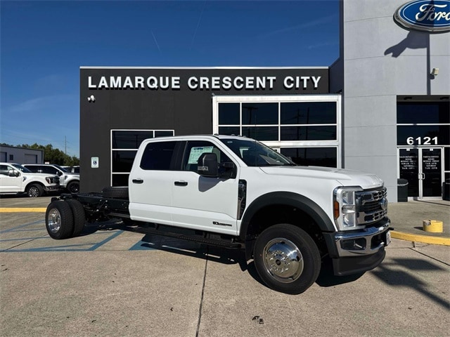 2026 Ford F-550 Super Duty Chassis Cab XL's photo