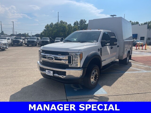 2017 Ford F-550 XLT photo 4
