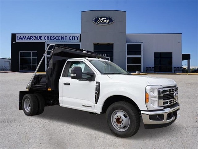 2023 Ford F-350 Super Duty Chassis Cab