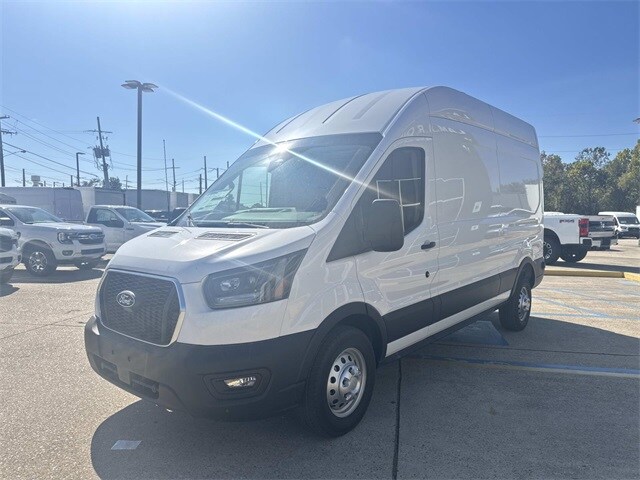 2026 Ford Transit photo 3