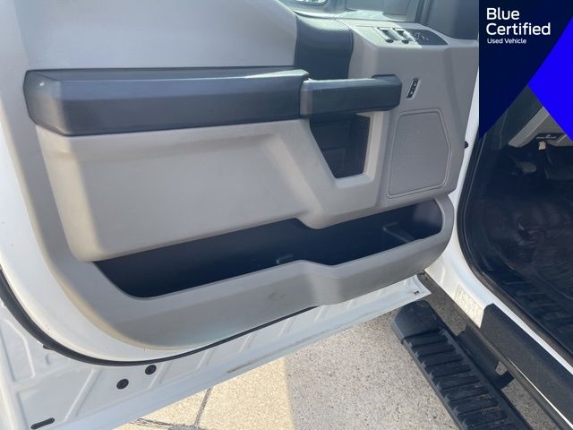 2019 Ford F-350 Super Duty Chassis Cab XL - Photo 24