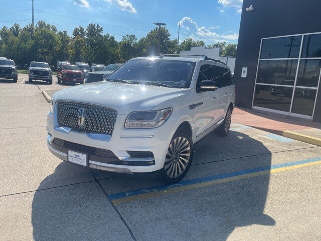 2020 Lincoln Navigator L Reserve photo 3