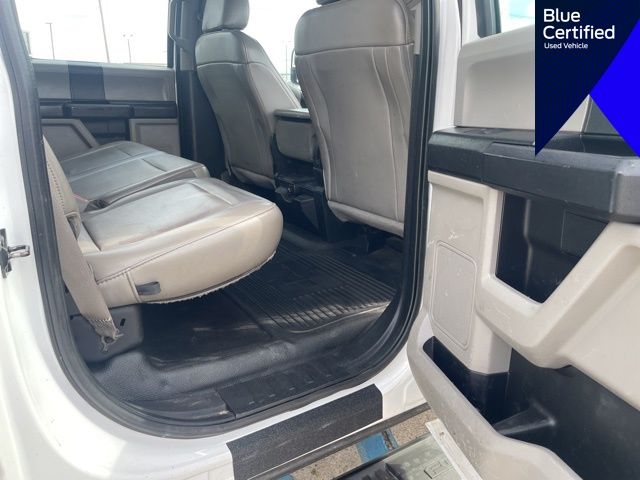 2019 Ford F-350 Super Duty Chassis Cab XL - Photo 19