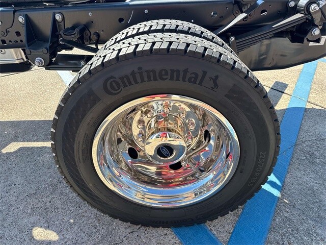 2026 Ford F-550 XL photo 4