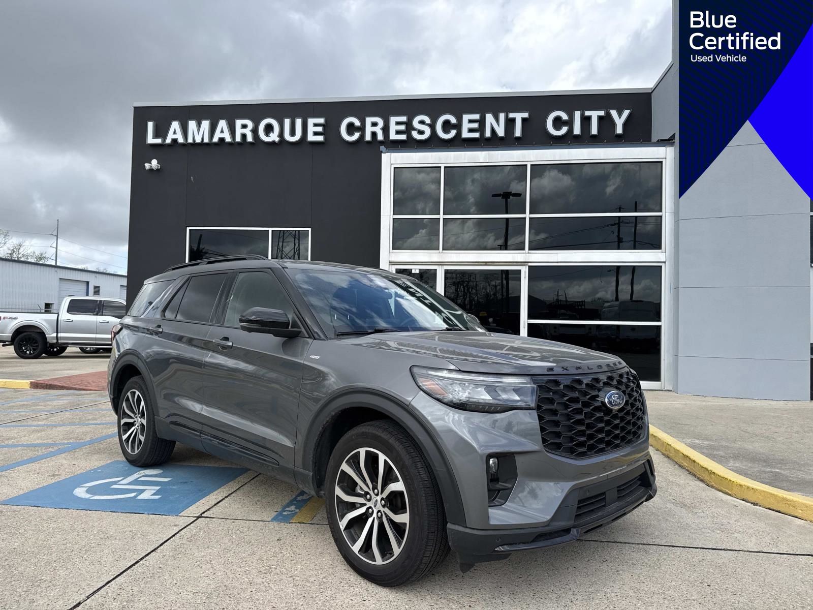 2025 Ford Explorer SUV 
