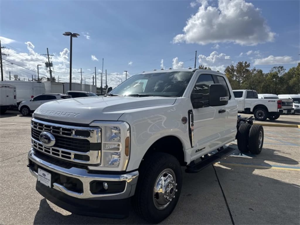 New 2026 Ford F-350SD XL Chassis