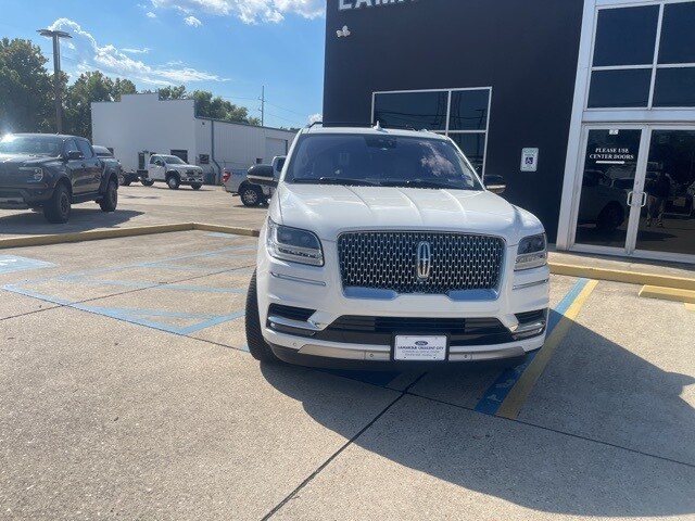 2020 Lincoln Navigator L Reserve photo 2