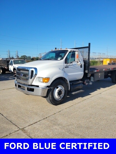 2015 Ford F-650 XL photo 2